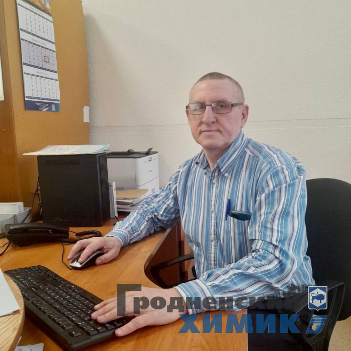 Мастер по ремонту технологического оборудования цеха капролактам-1 Валентин Холькин